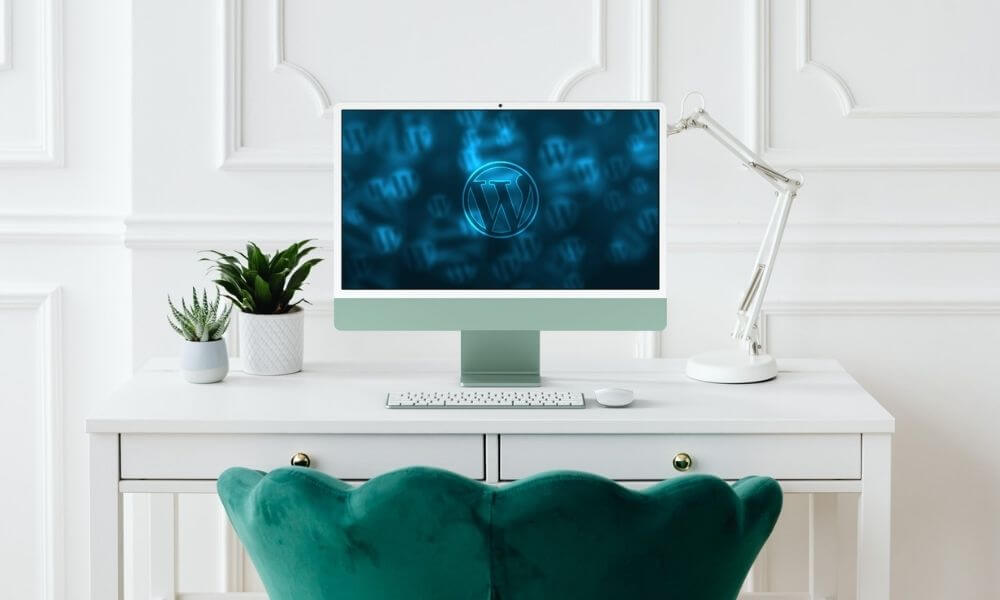 Blank computer screen with WordPress symbol